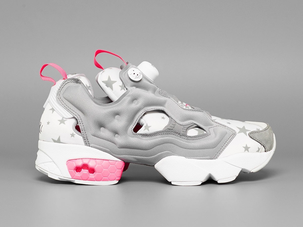 国内7月22日発売 X Girl Reebok Classic Instapump Fury White Flat Grey Pink Ar3800 エックスガール リーボック クラシック インスタポンプ フューリー スニーカープレイス